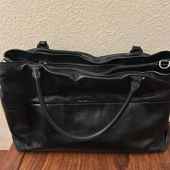 Coach Handbags - Coach black leather purse